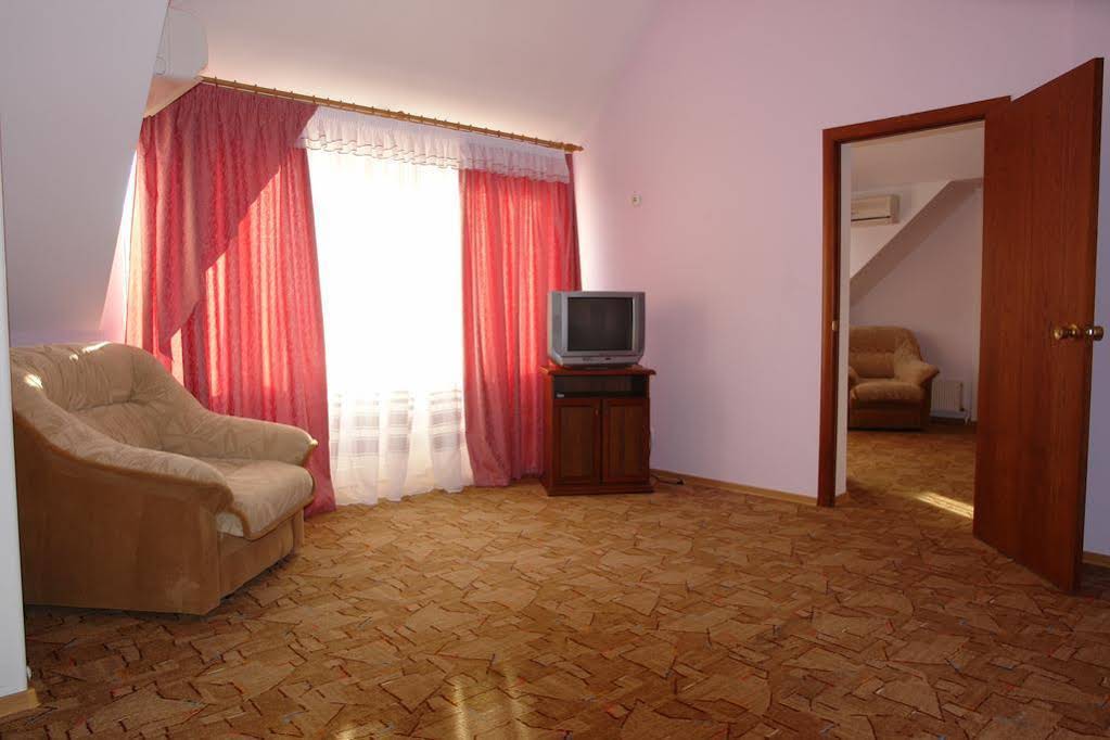 Solnechny Hotel