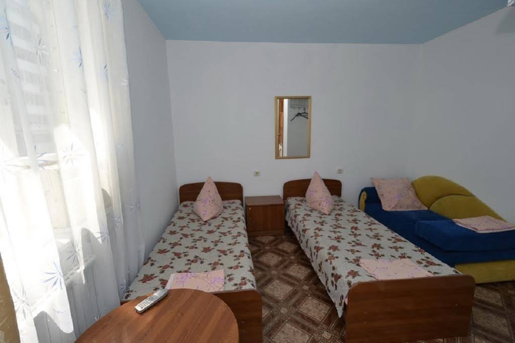 V Gostyah U Svetlany Guest House