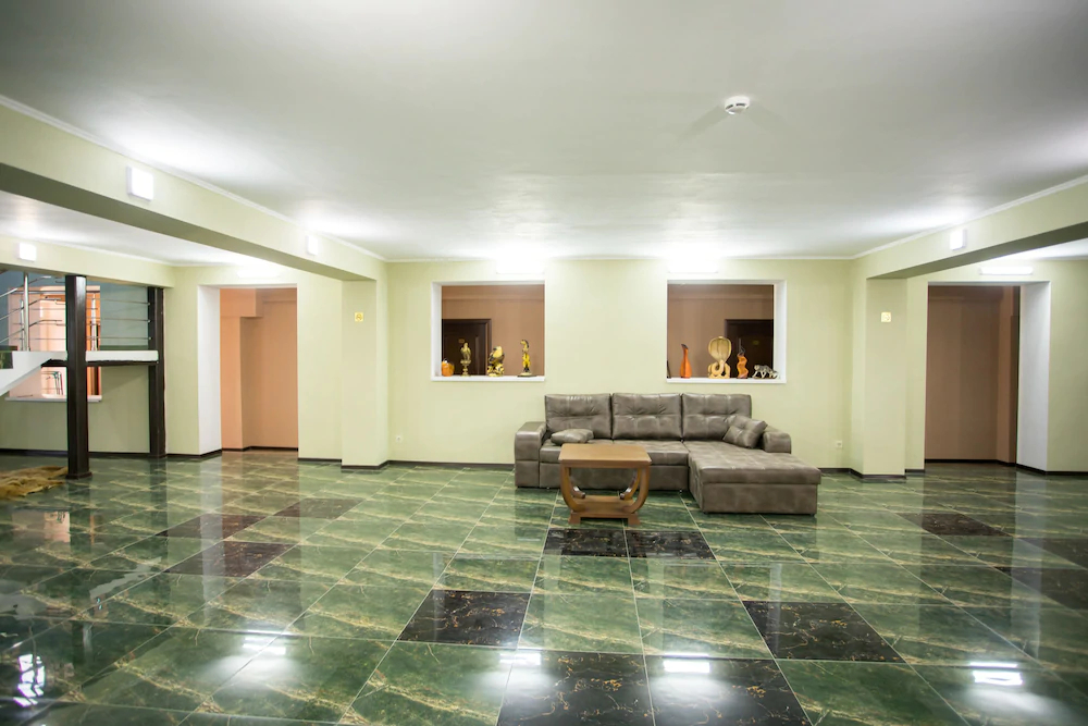 Well Hotel