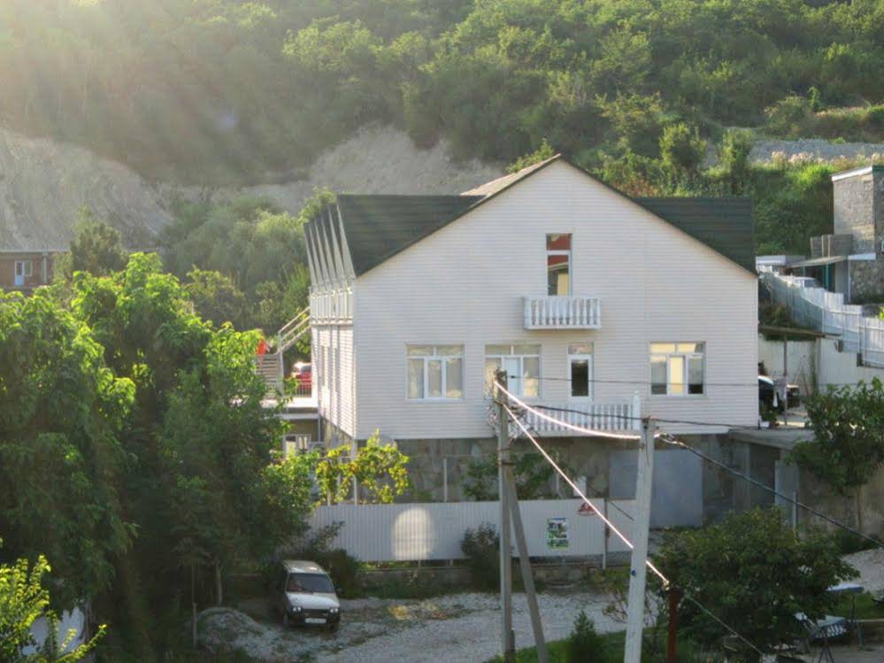 Vesta Guest House
