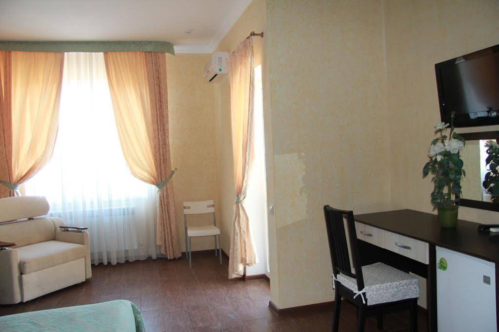 Bounty Hotel