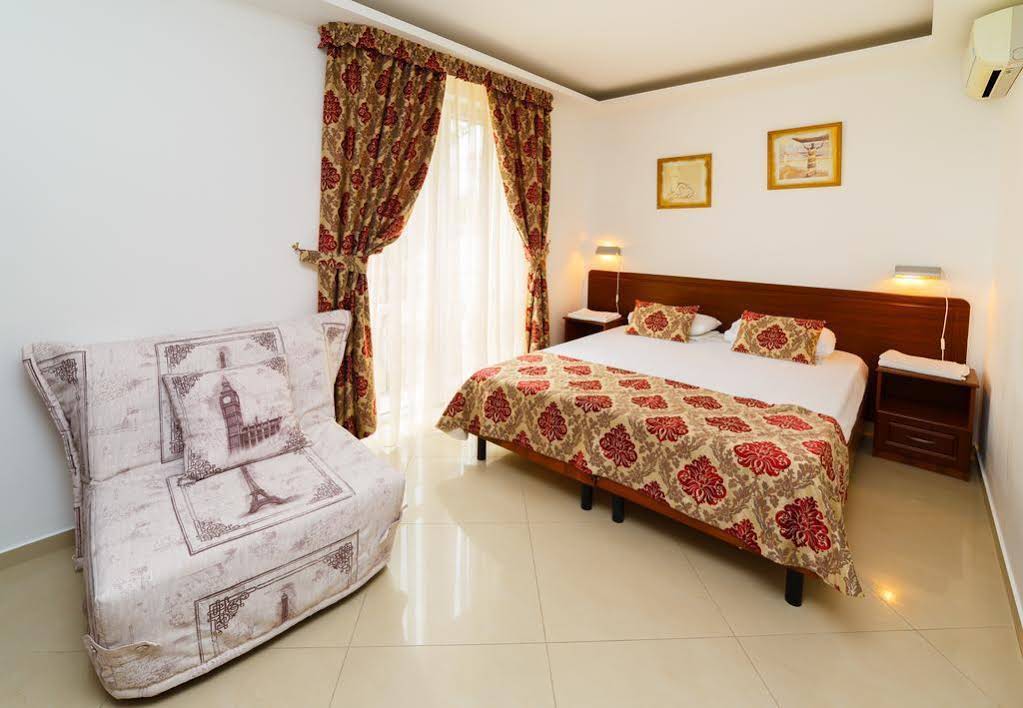 Tristar Hotel