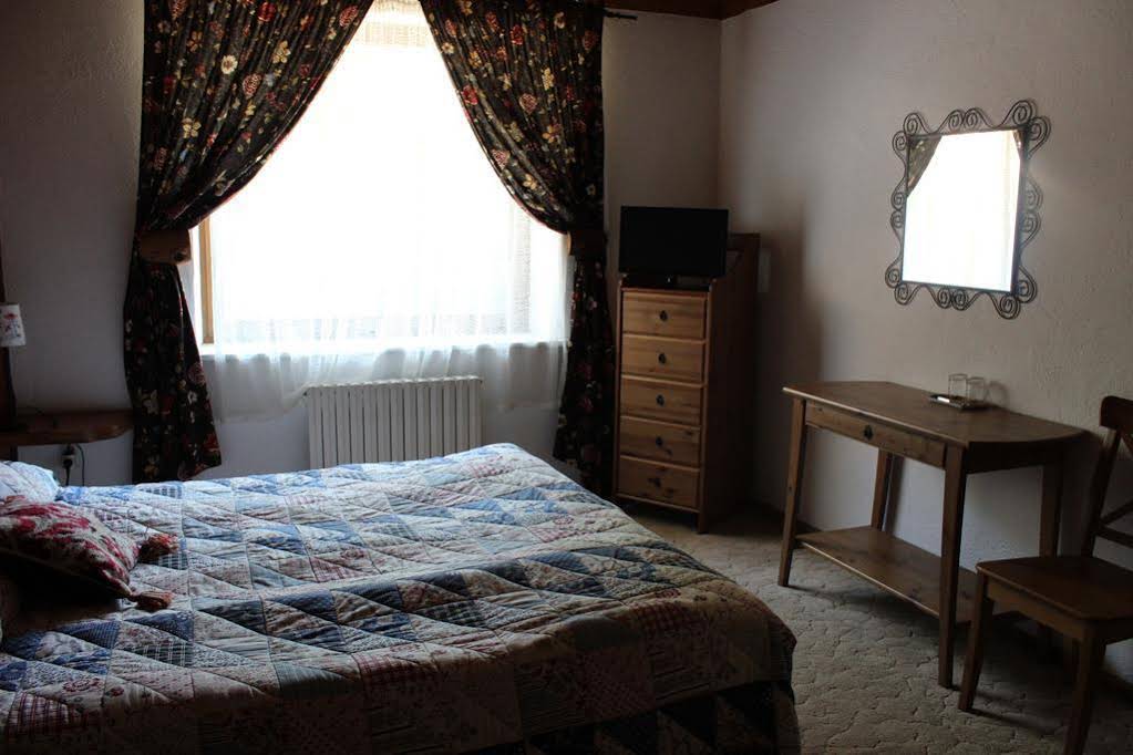 Rai-Ski-Domik Hotel