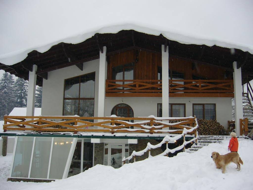 Rai-Ski-Domik Hotel