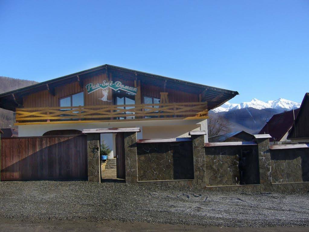 Rai-Ski-Domik Hotel