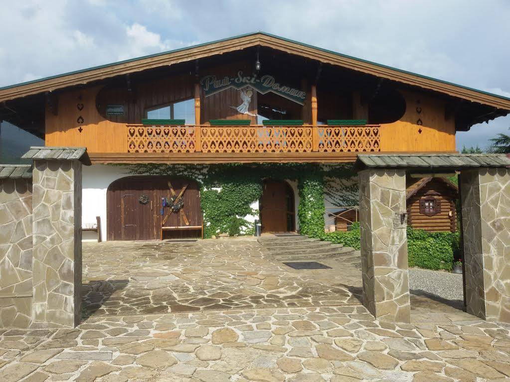 Rai-Ski-Domik Hotel