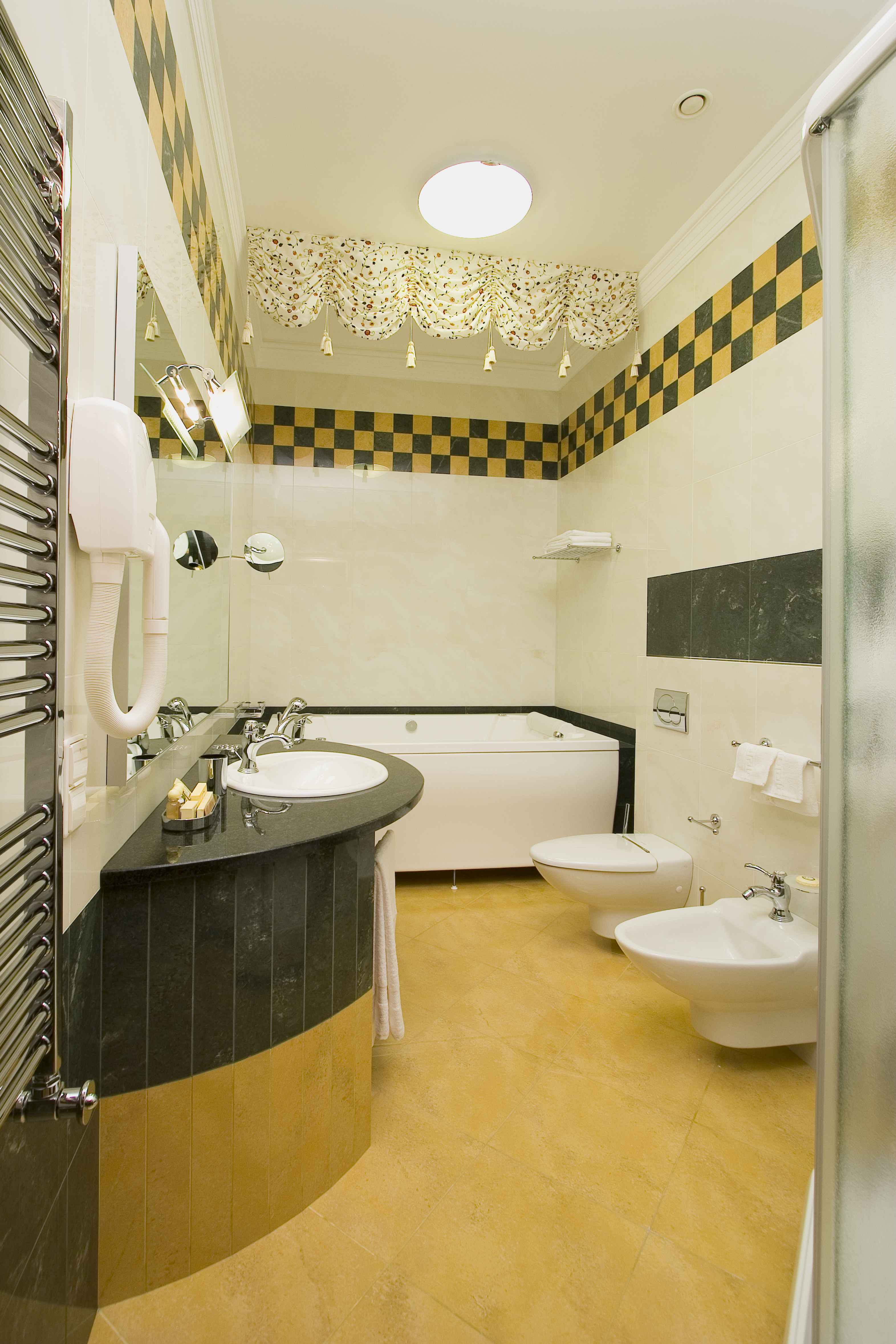 Aton Hotel