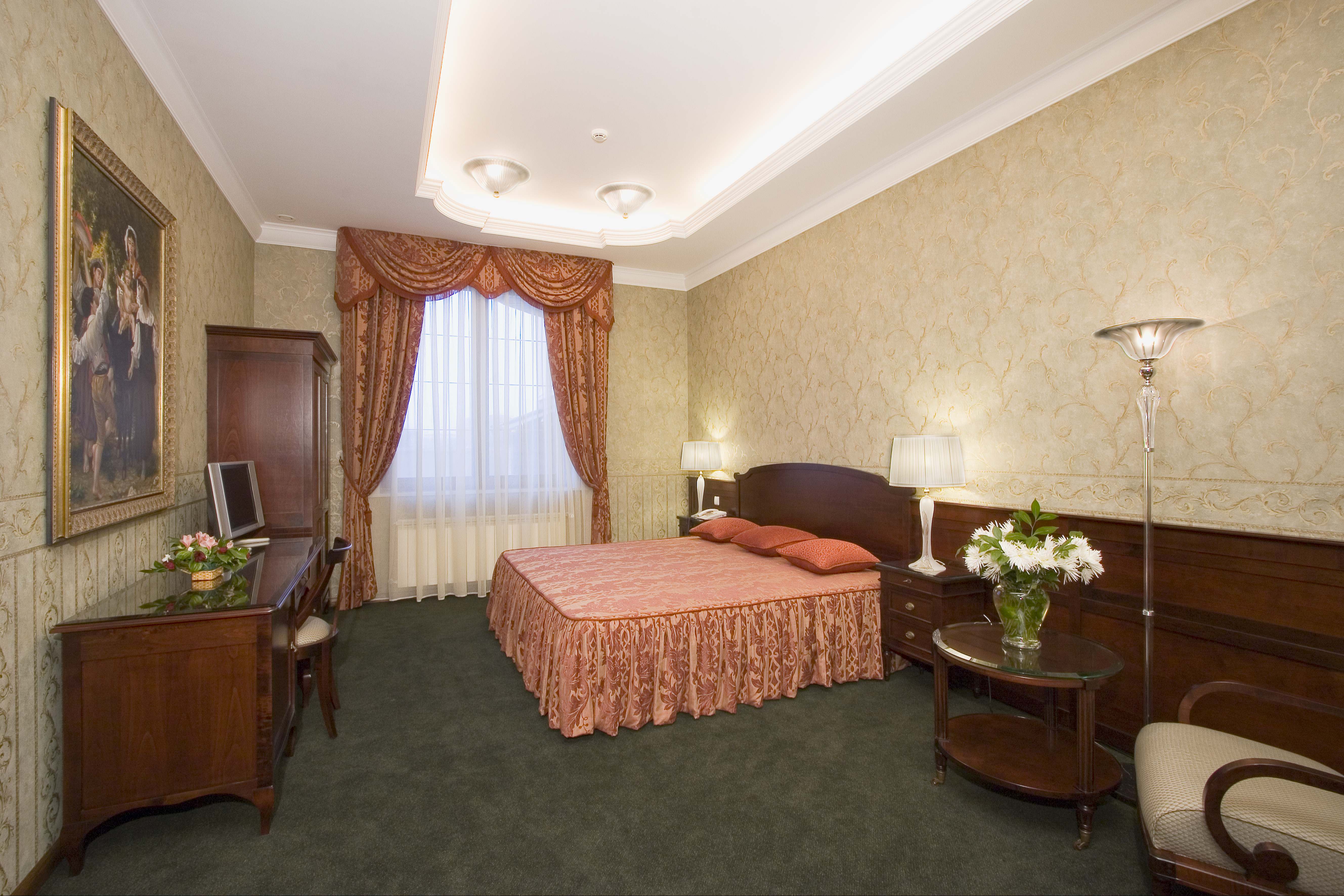 Aton Hotel