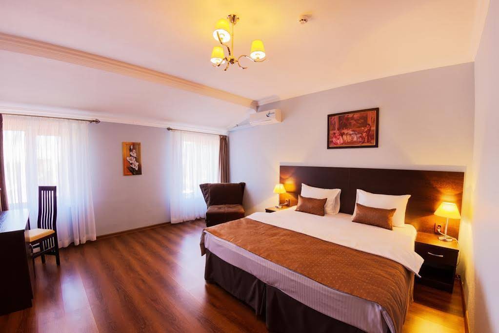 Bellissimo Hotel