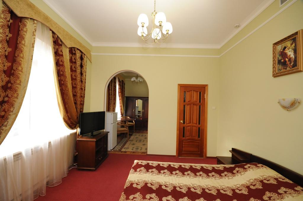 Bridge Hotel