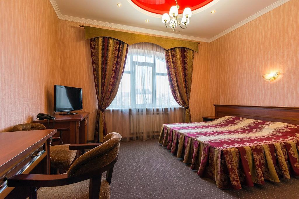 Bridge Hotel