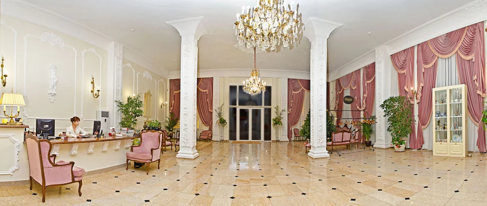 Bristol Hotel