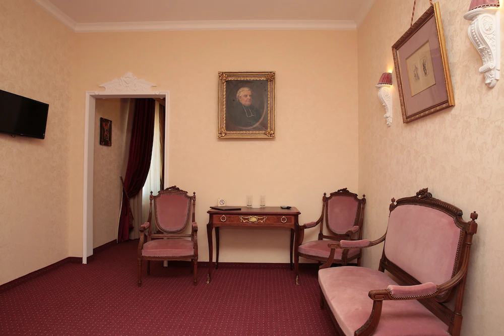 Bristol Hotel