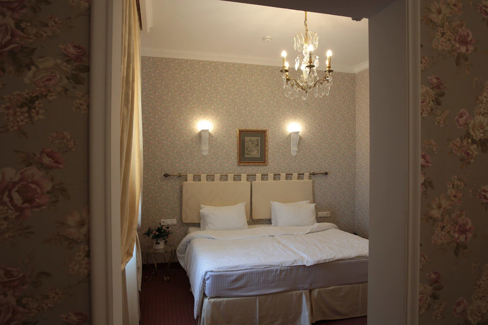 Bristol Hotel