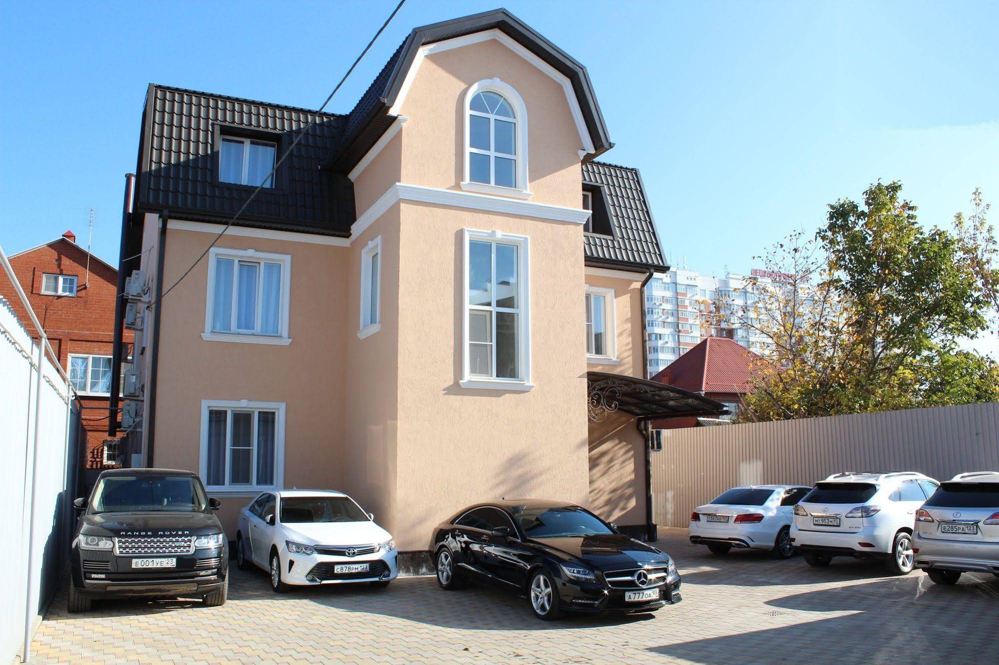 Chocolatier Hotel