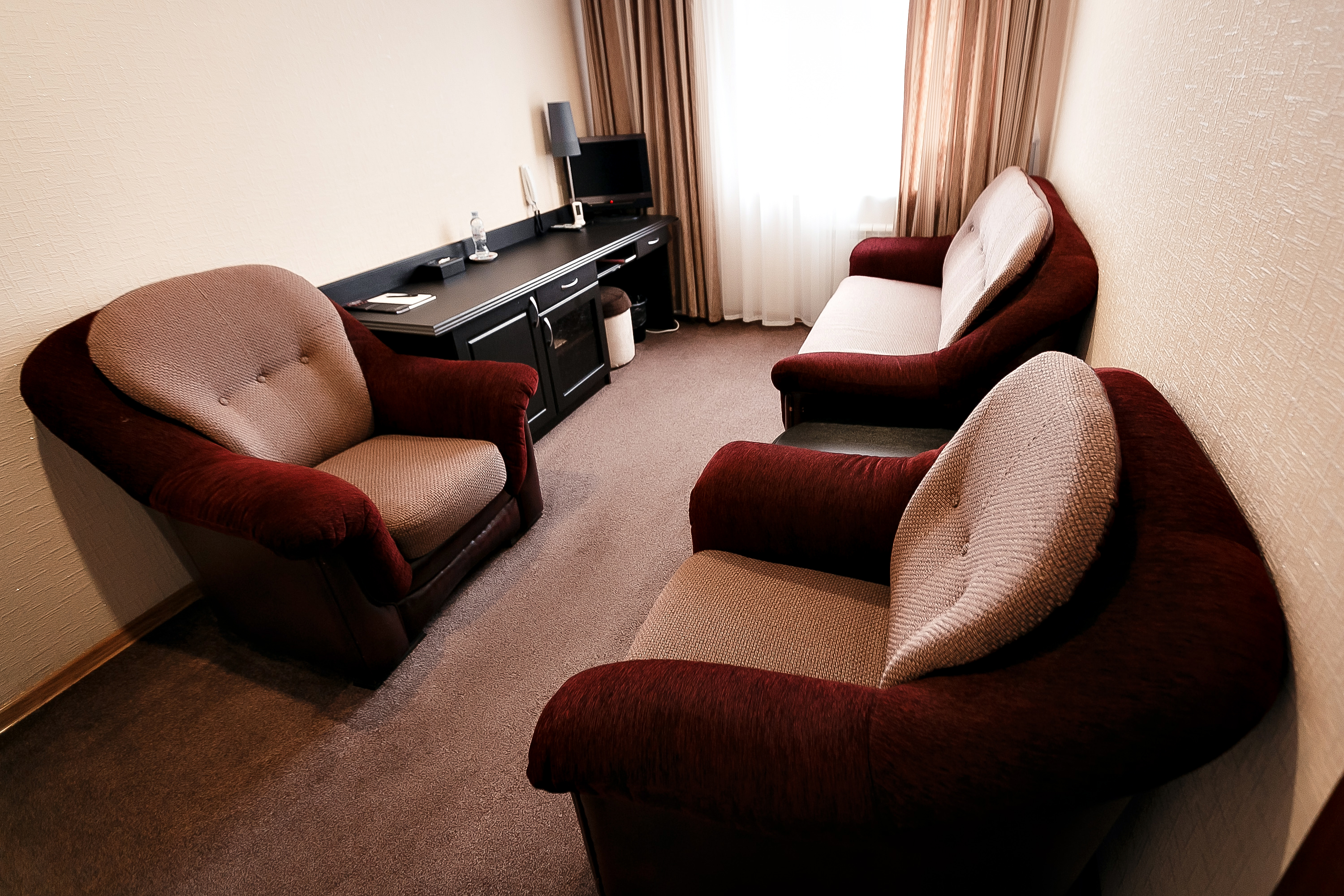 Forum Plaza Hotel