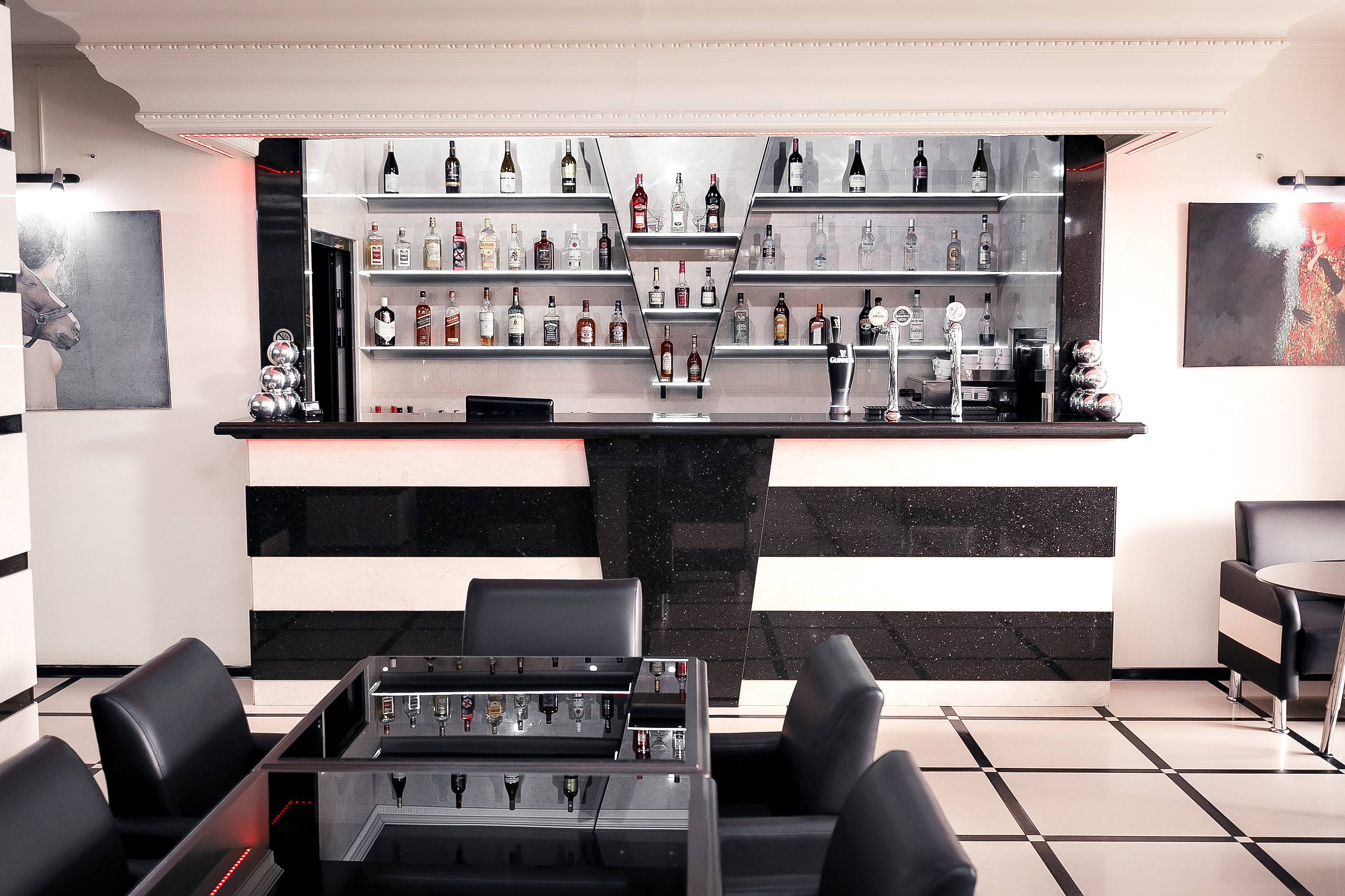 Forum Plaza Hotel