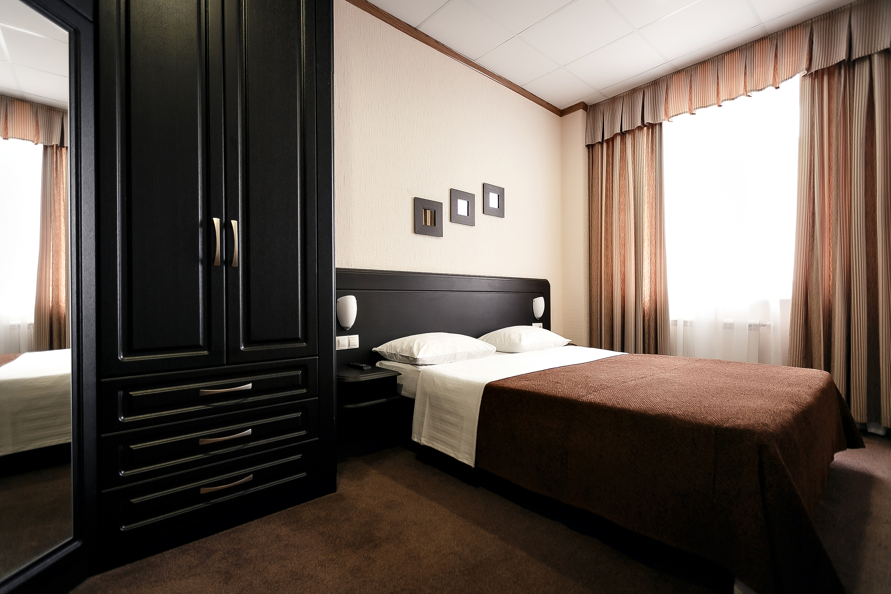 Forum Plaza Hotel