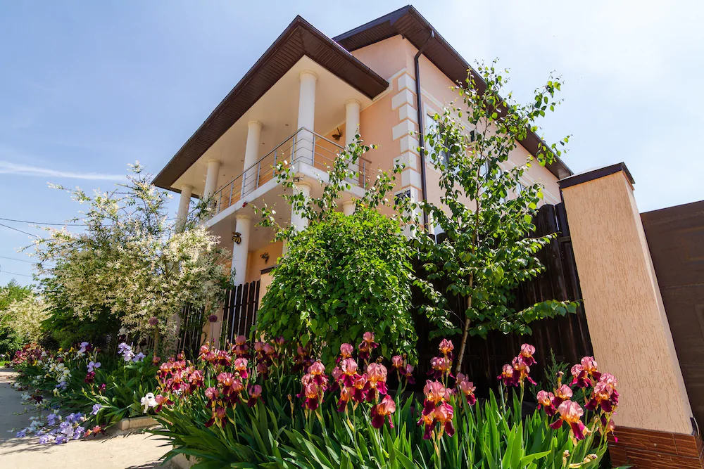 Hotel Abazhur
