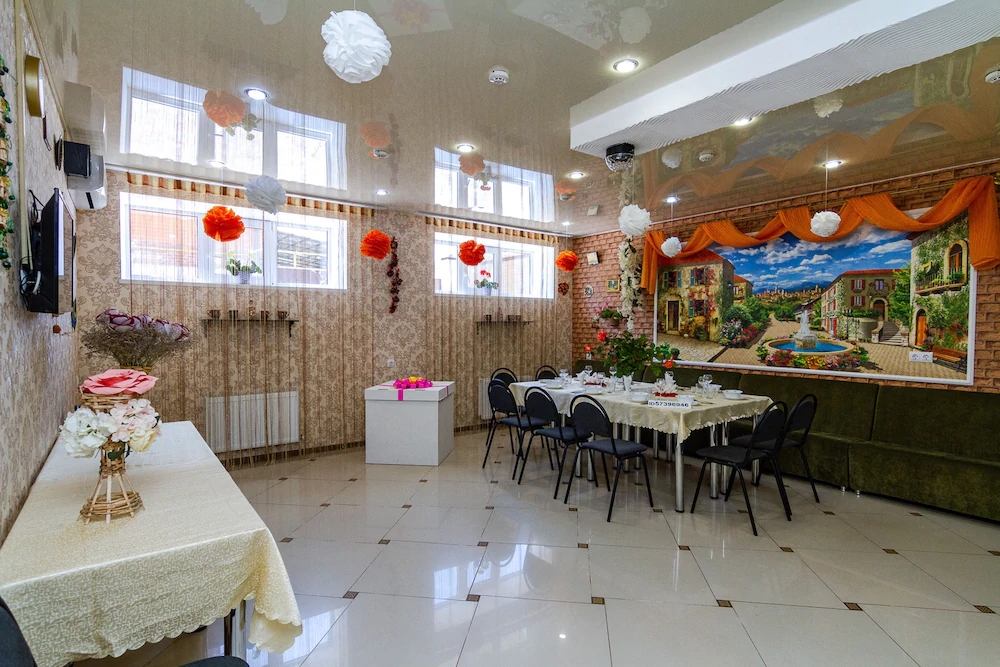 Hotel Abazhur
