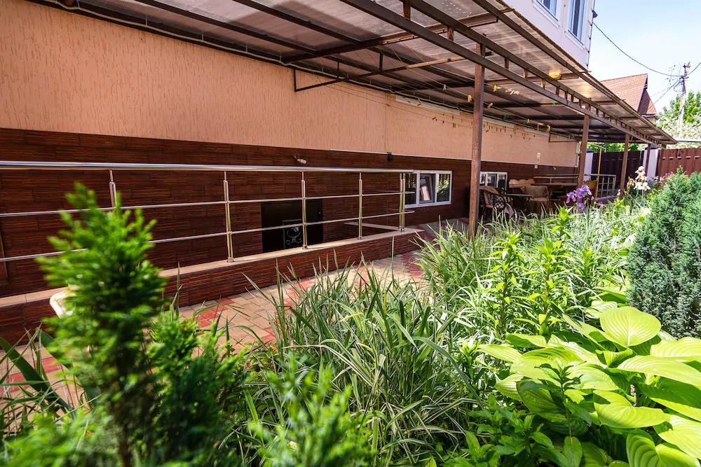 Hotel Abazhur