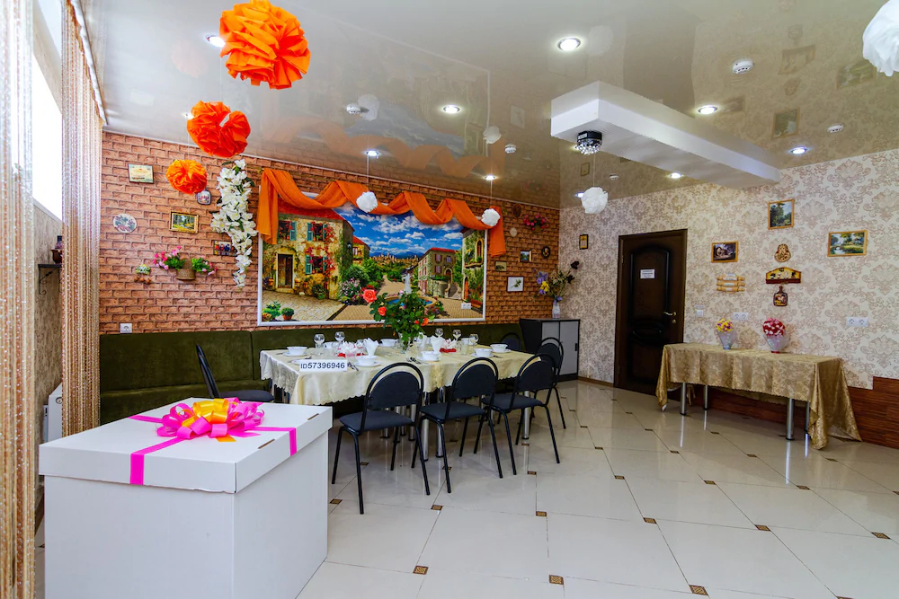 Hotel Abazhur