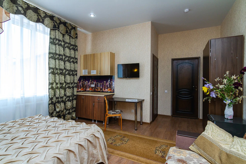 Hotel Abazhur