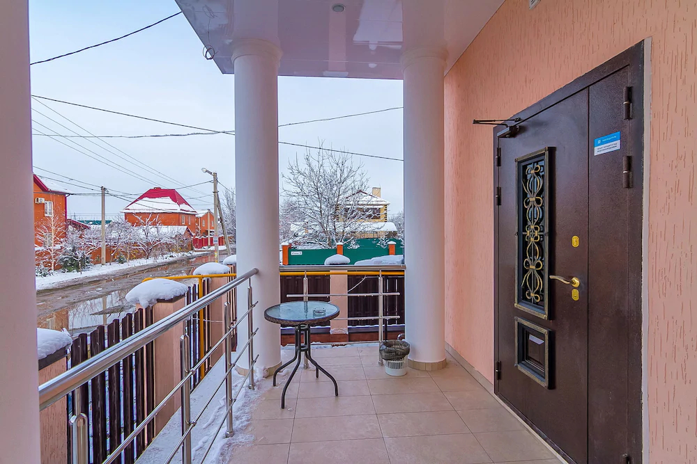 Hotel Abazhur