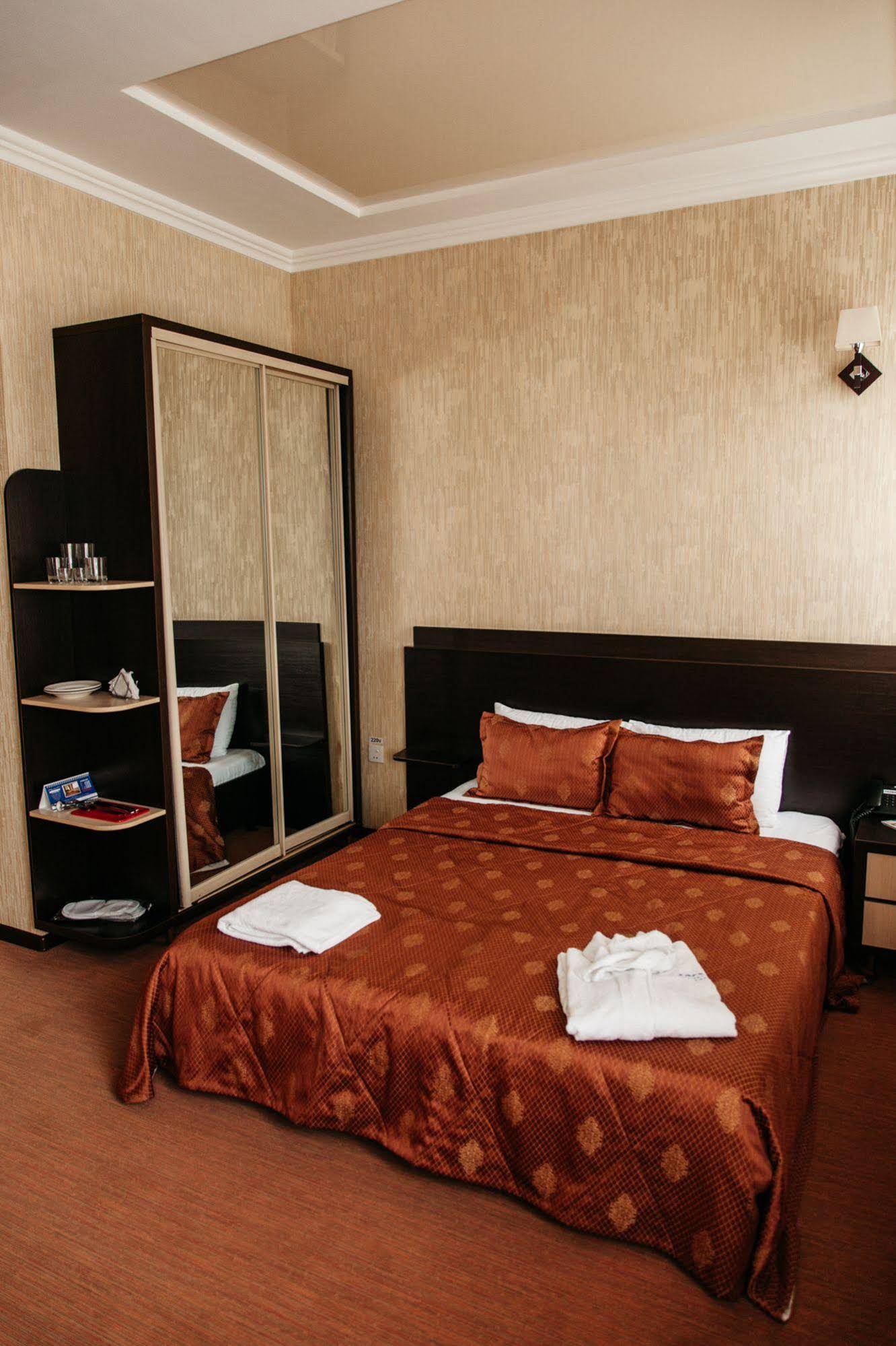 Iceberg Guest House