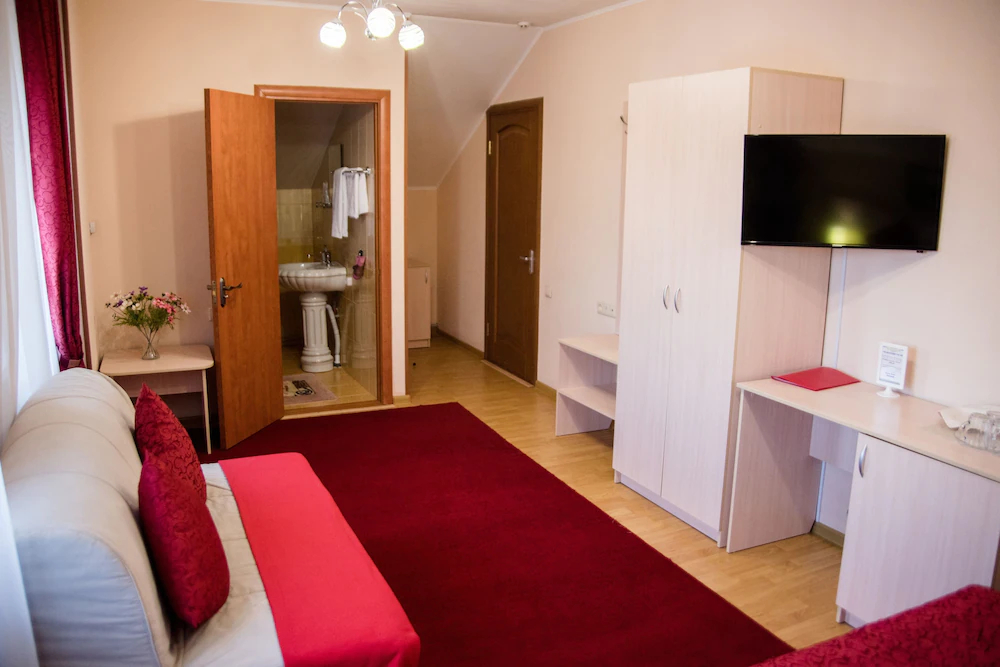 Iris Hotel