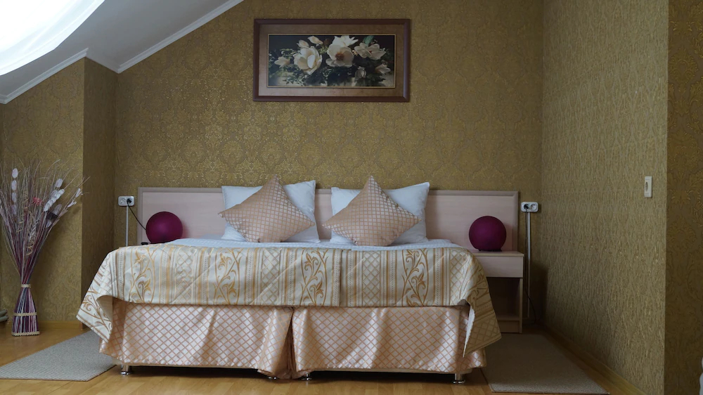 Iris Hotel