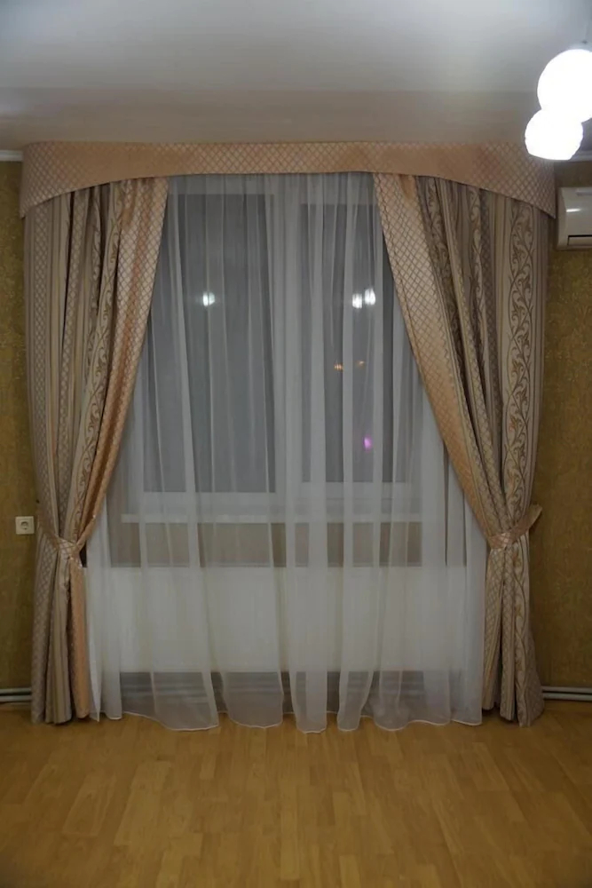 Iris Hotel