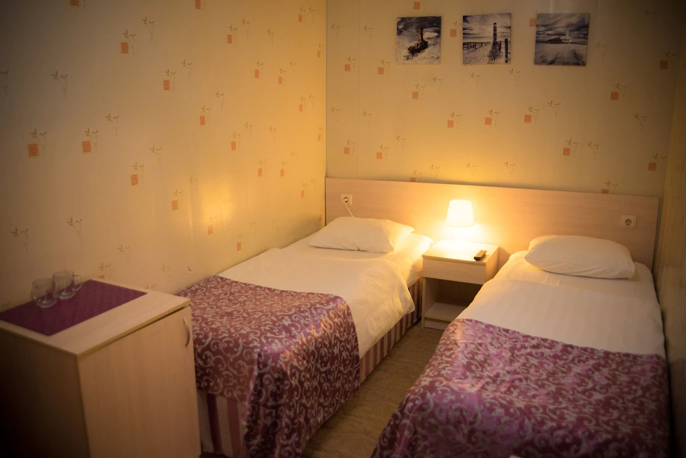 Iris Hotel
