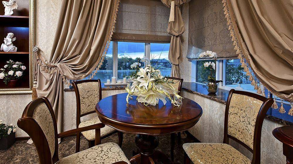 Mozart Hotel