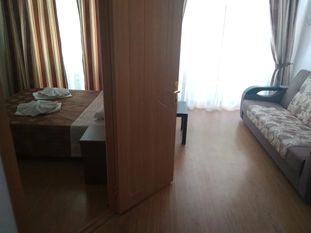 Pansionat Yuzhniy Hostel