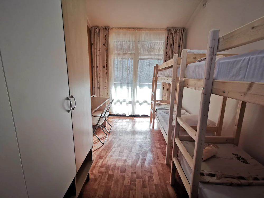 Pansionat Yuzhniy Hostel