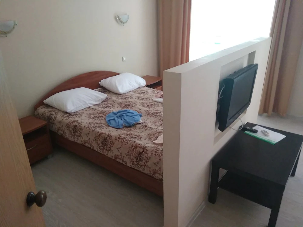 Pansionat Yuzhniy Hostel
