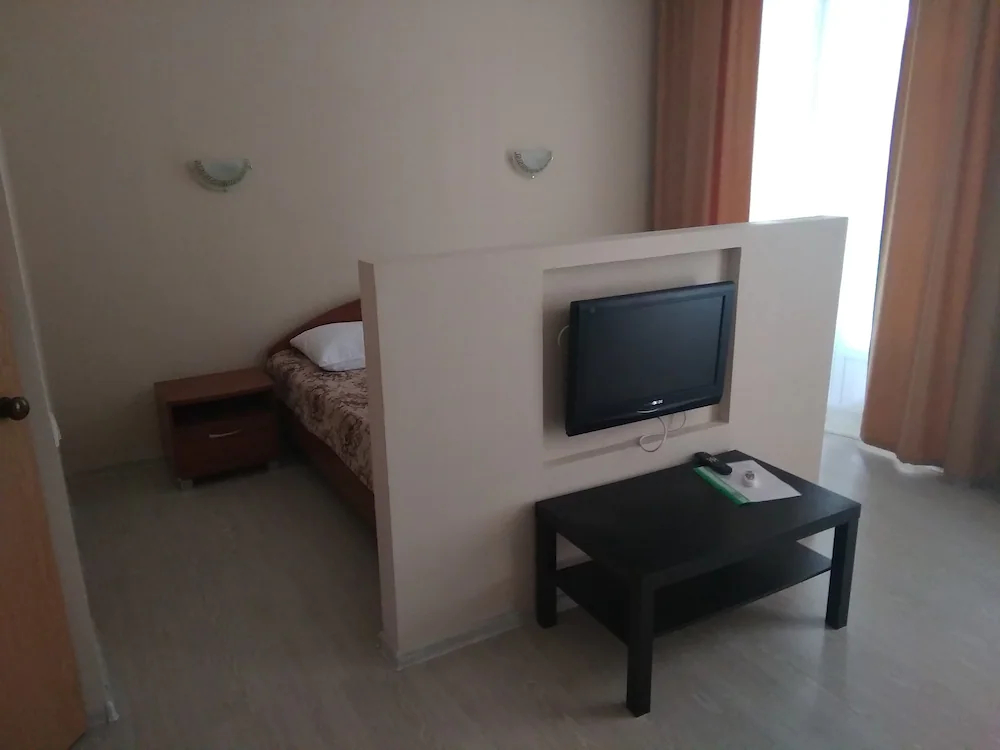 Pansionat Yuzhniy Hostel