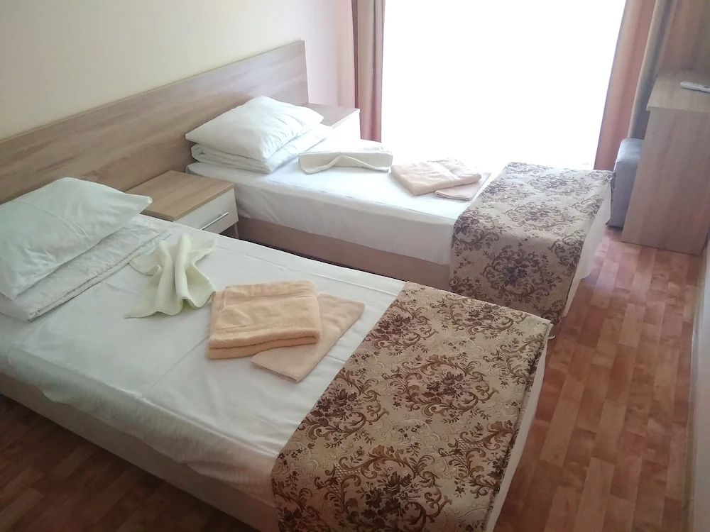 Pansionat Yuzhniy Hostel