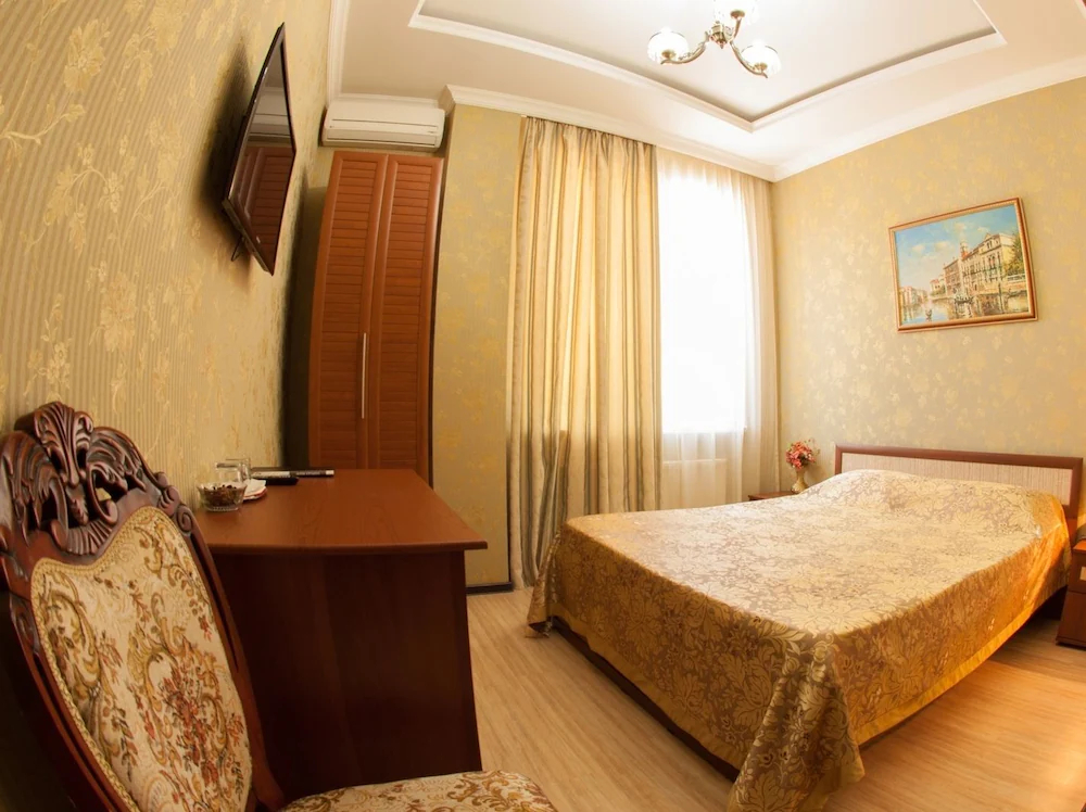 RichMan Hotel
