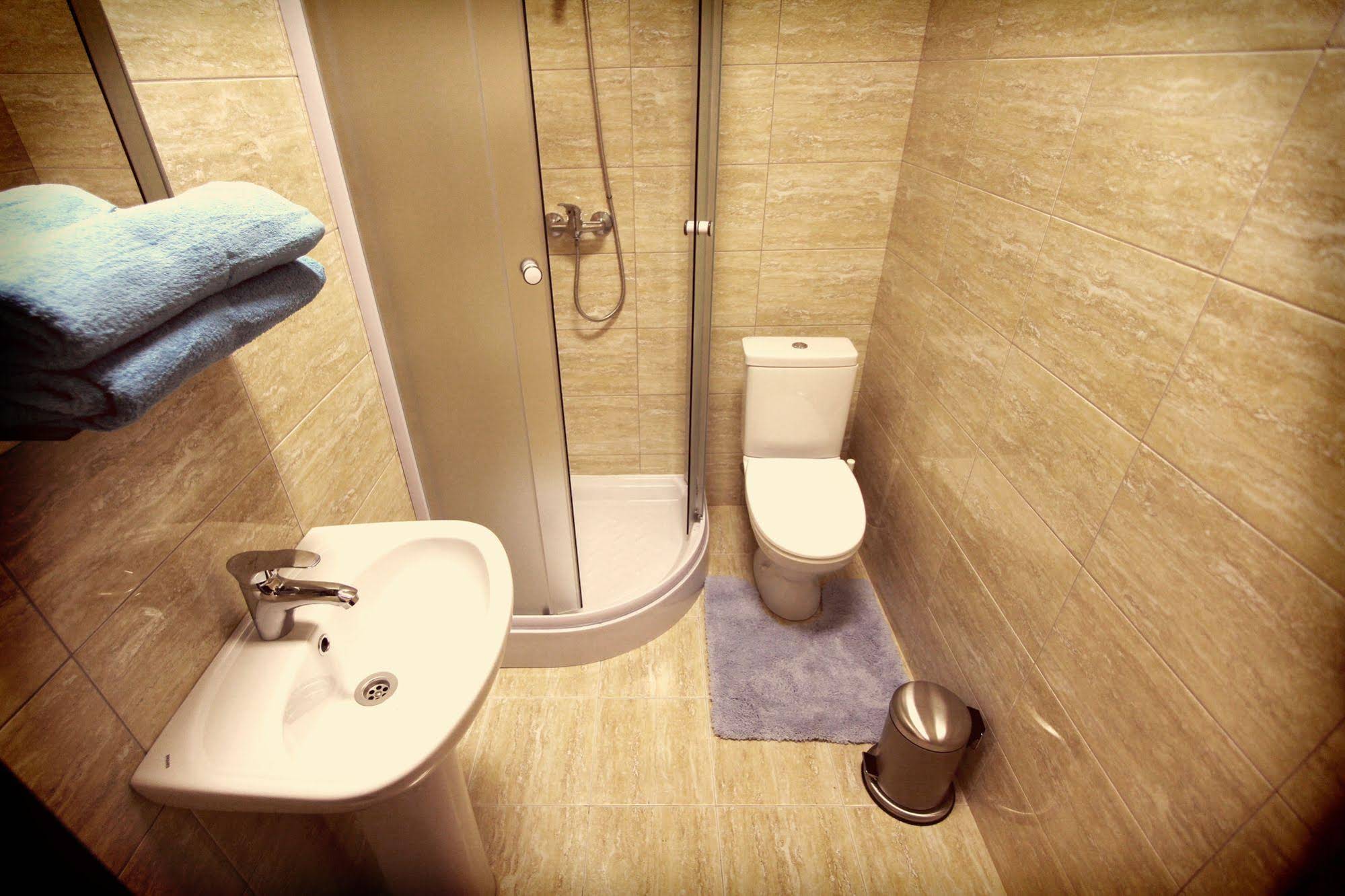 Smart People Eco Hotel