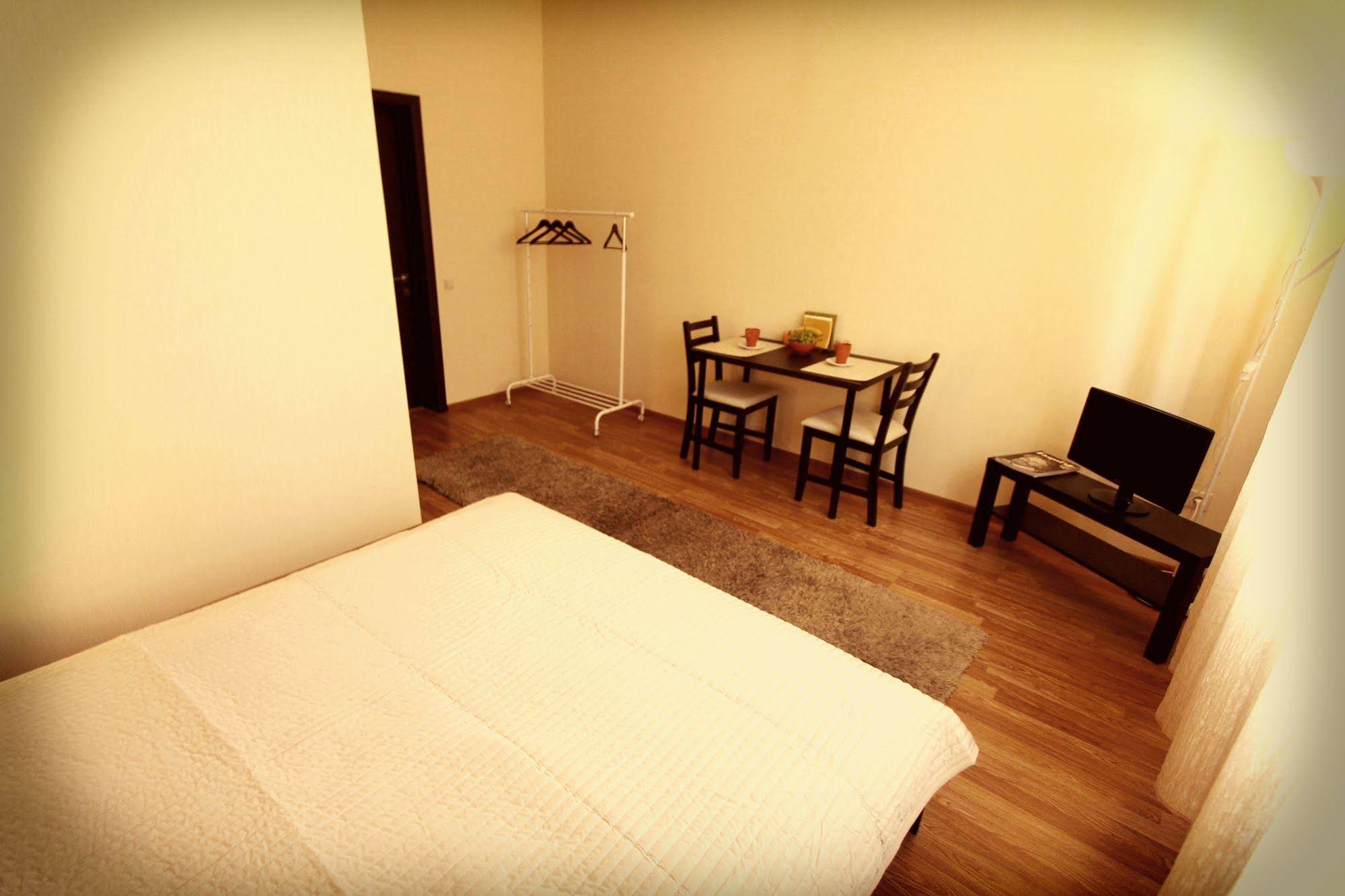 Smart People Eco Hotel