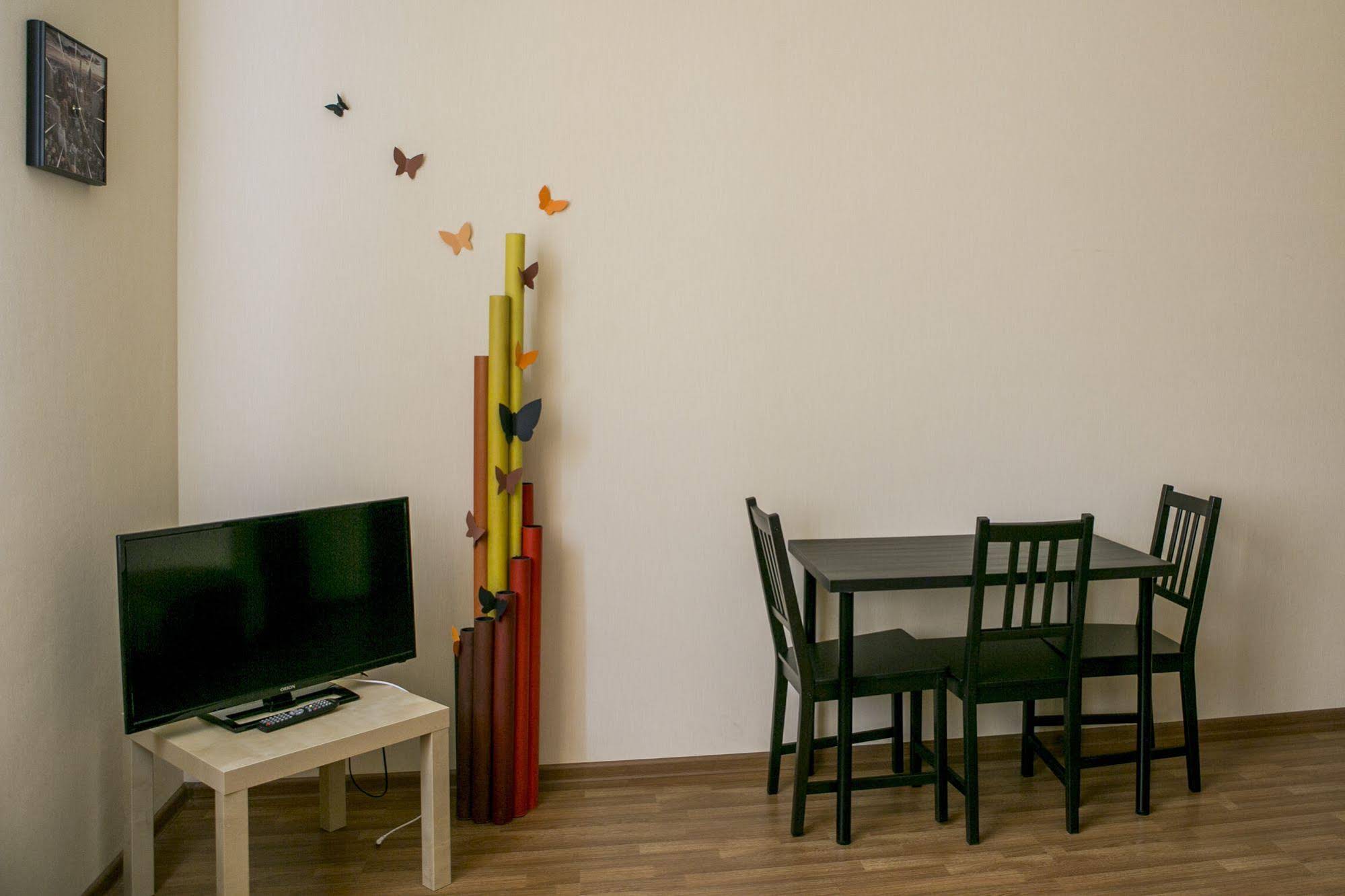 Smart People Eco Hotel