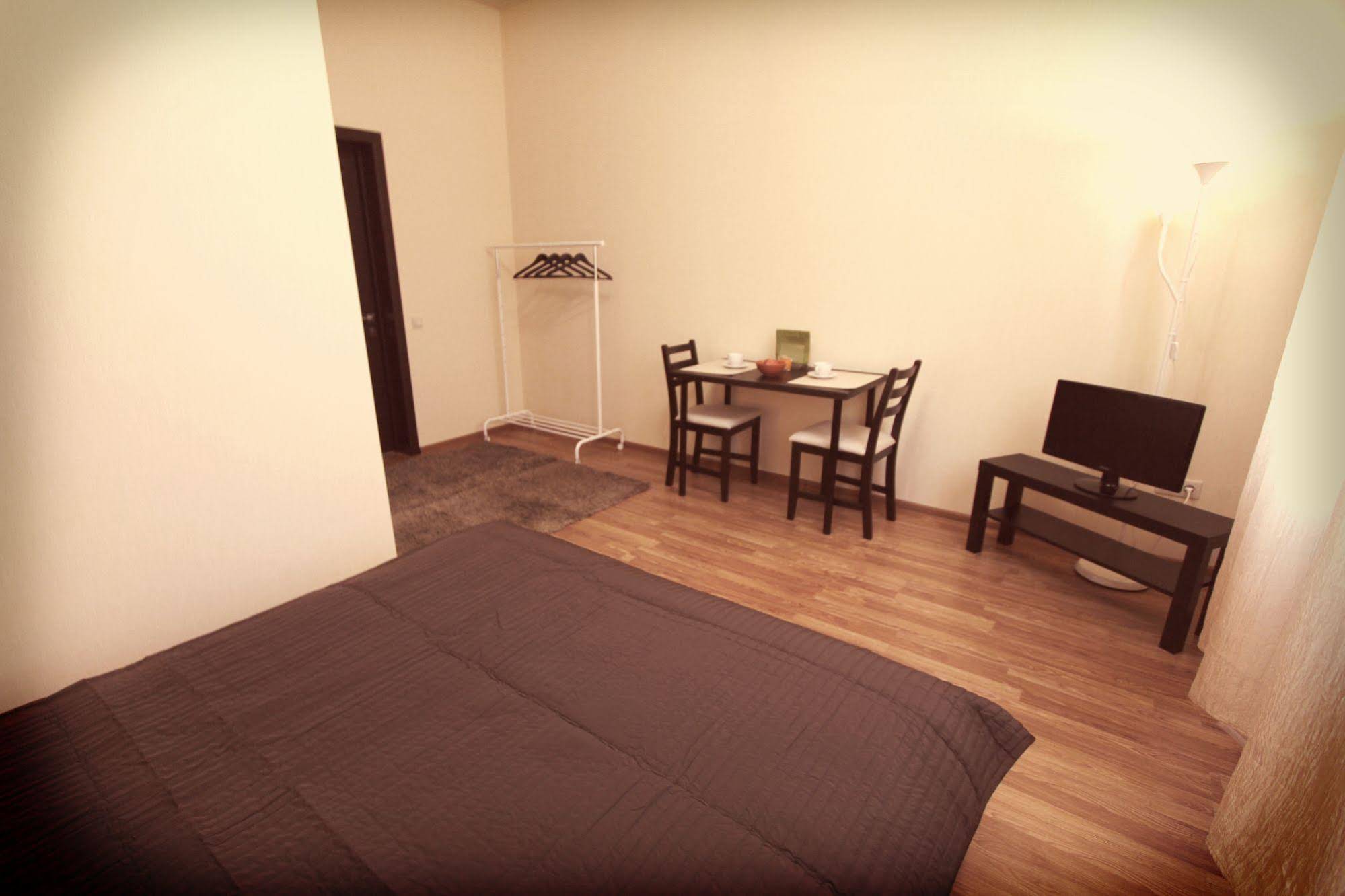 Smart People Eco Hotel