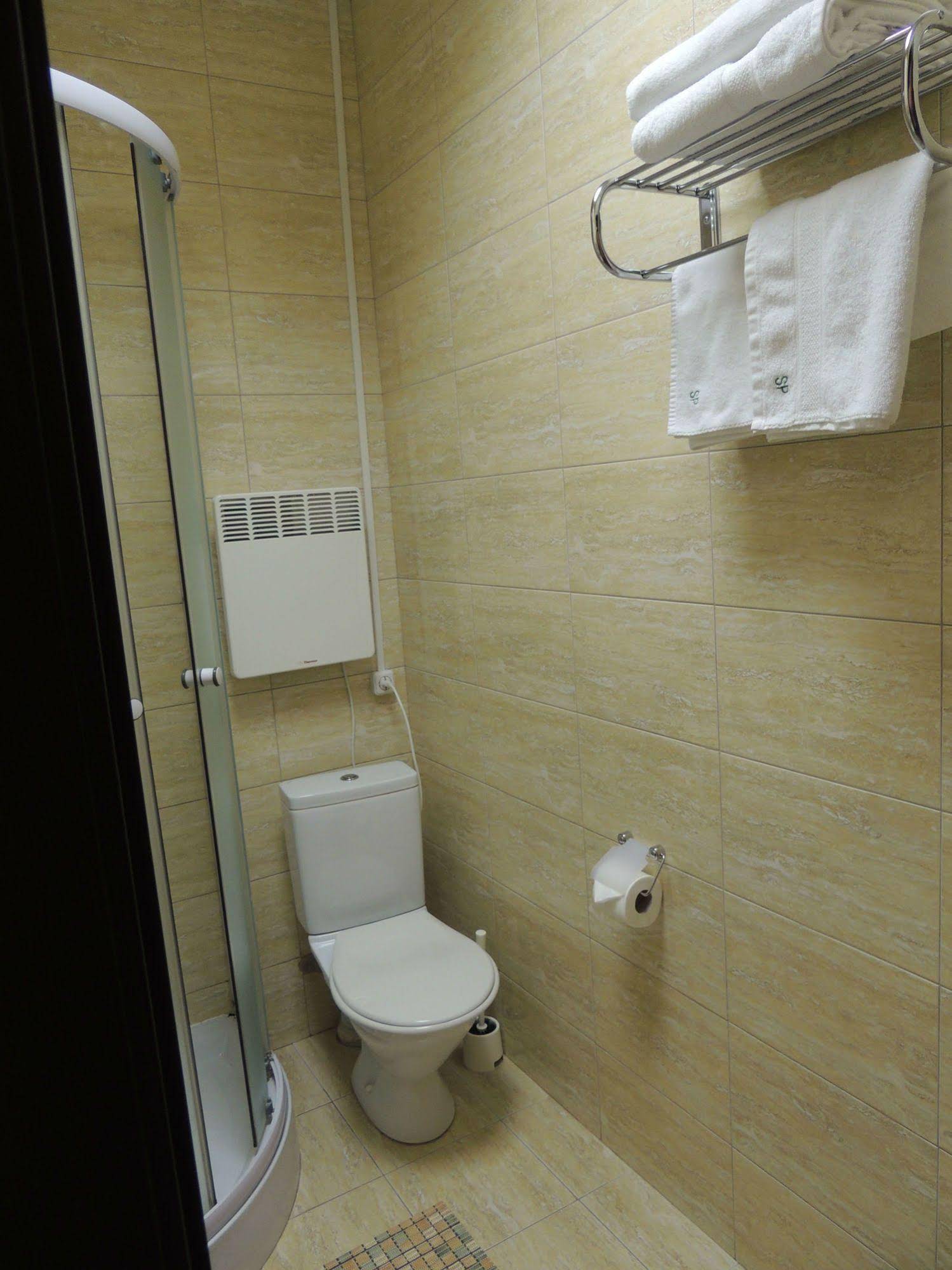Smart People Eco Hotel