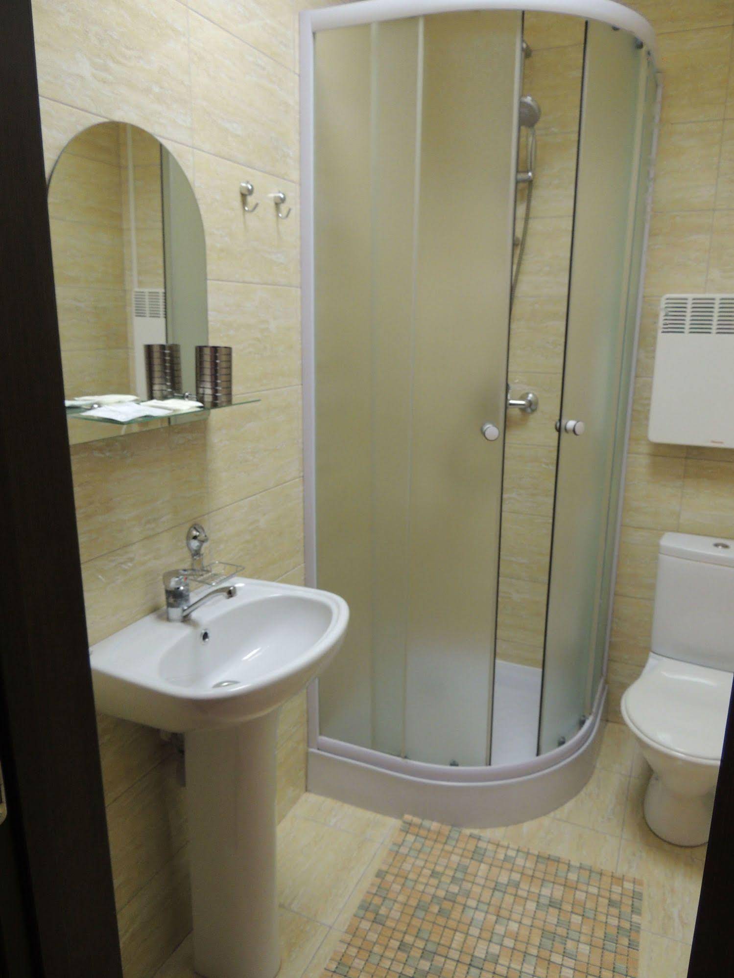 Smart People Eco Hotel
