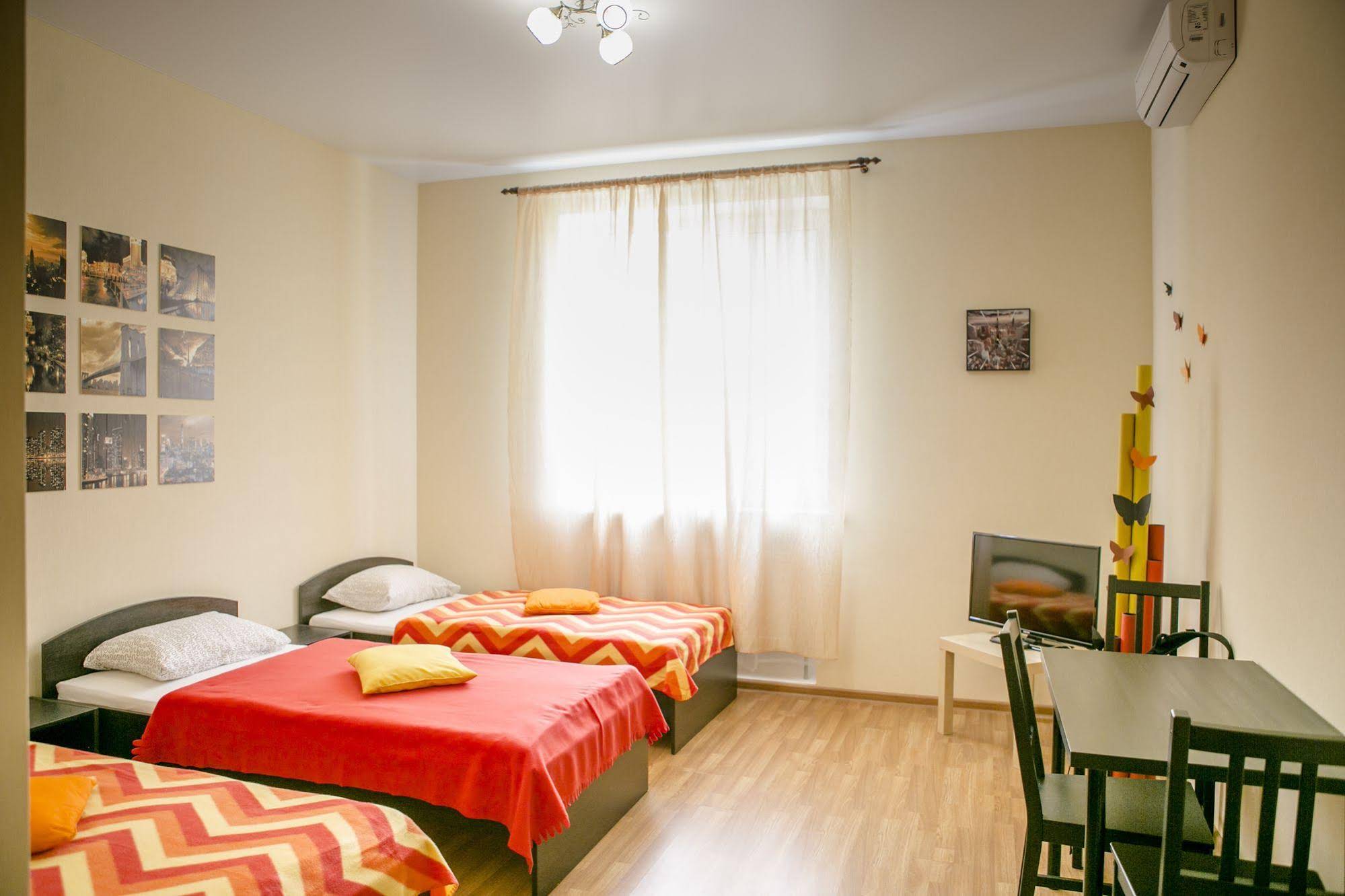 Smart People Eco Hotel