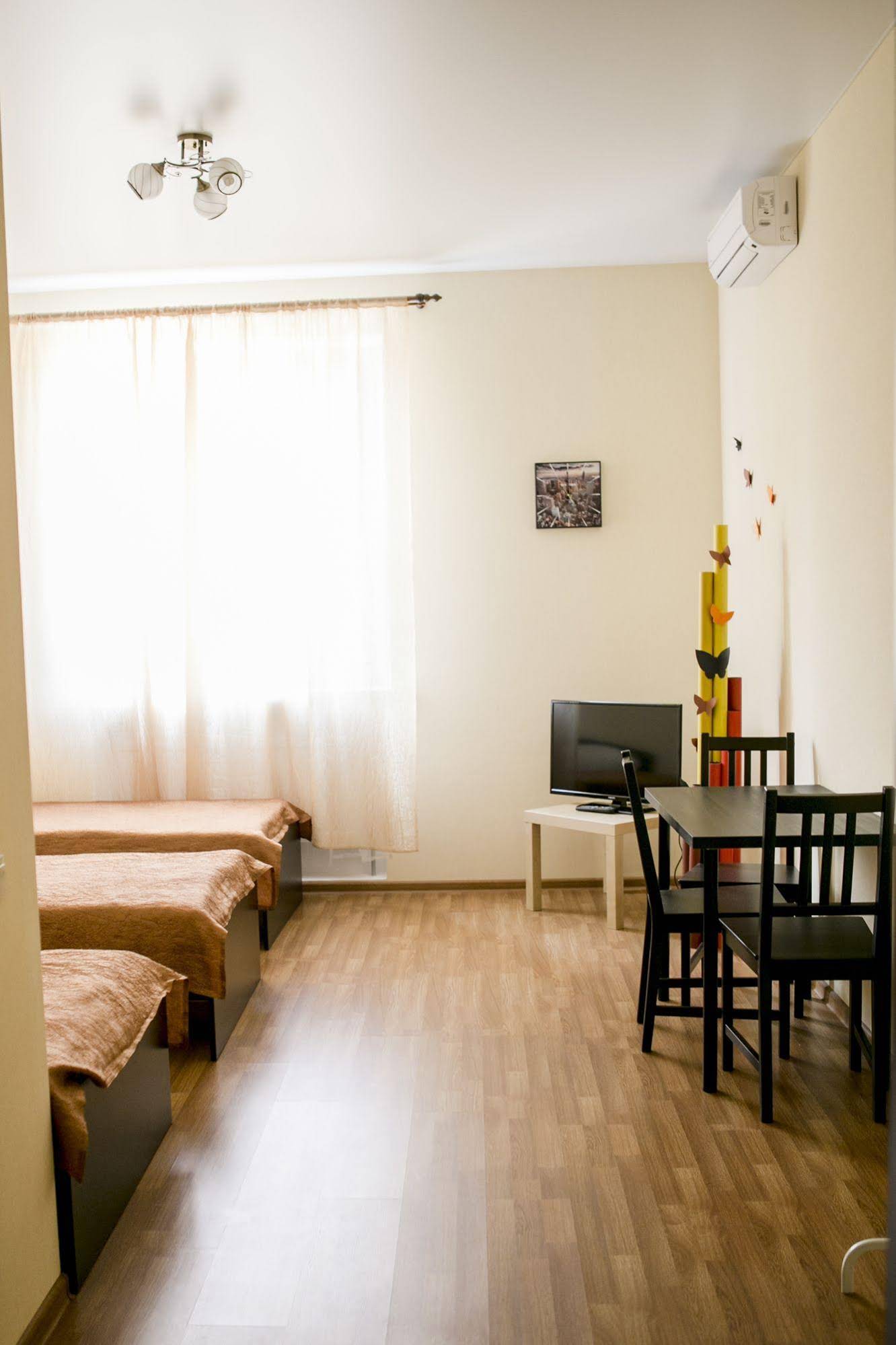 Smart People Eco Hotel