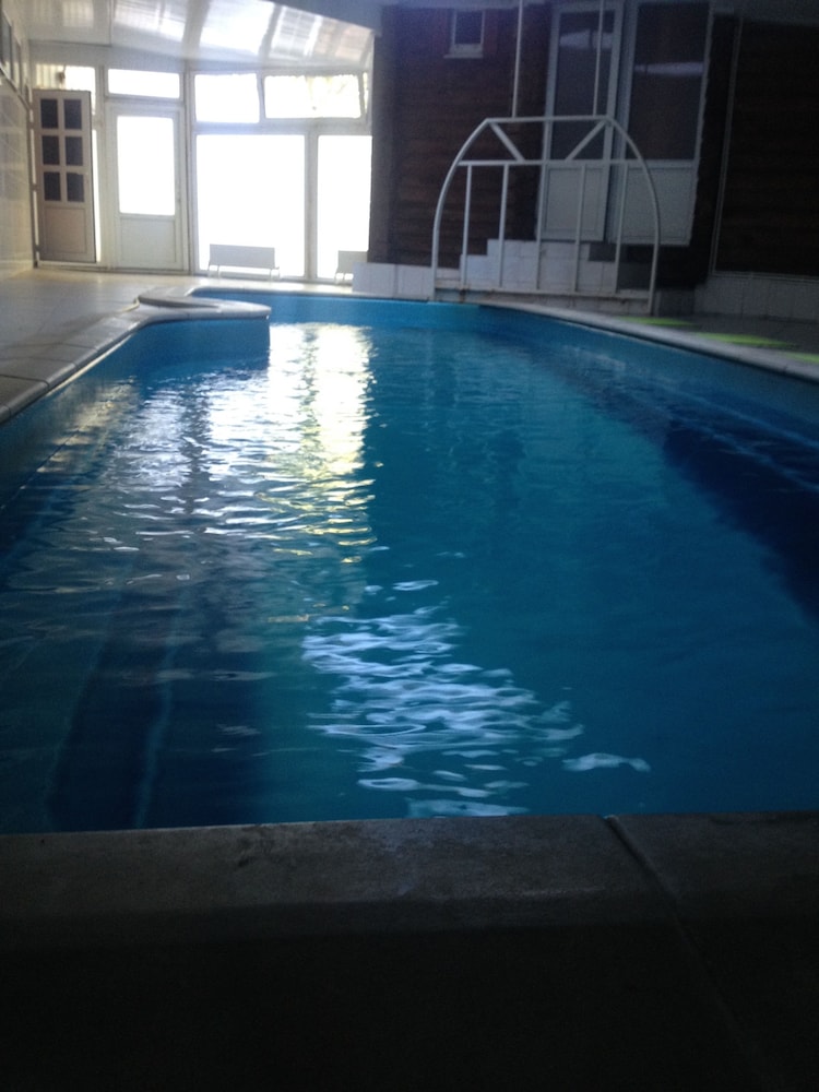 Uralsky Teremok Hotel