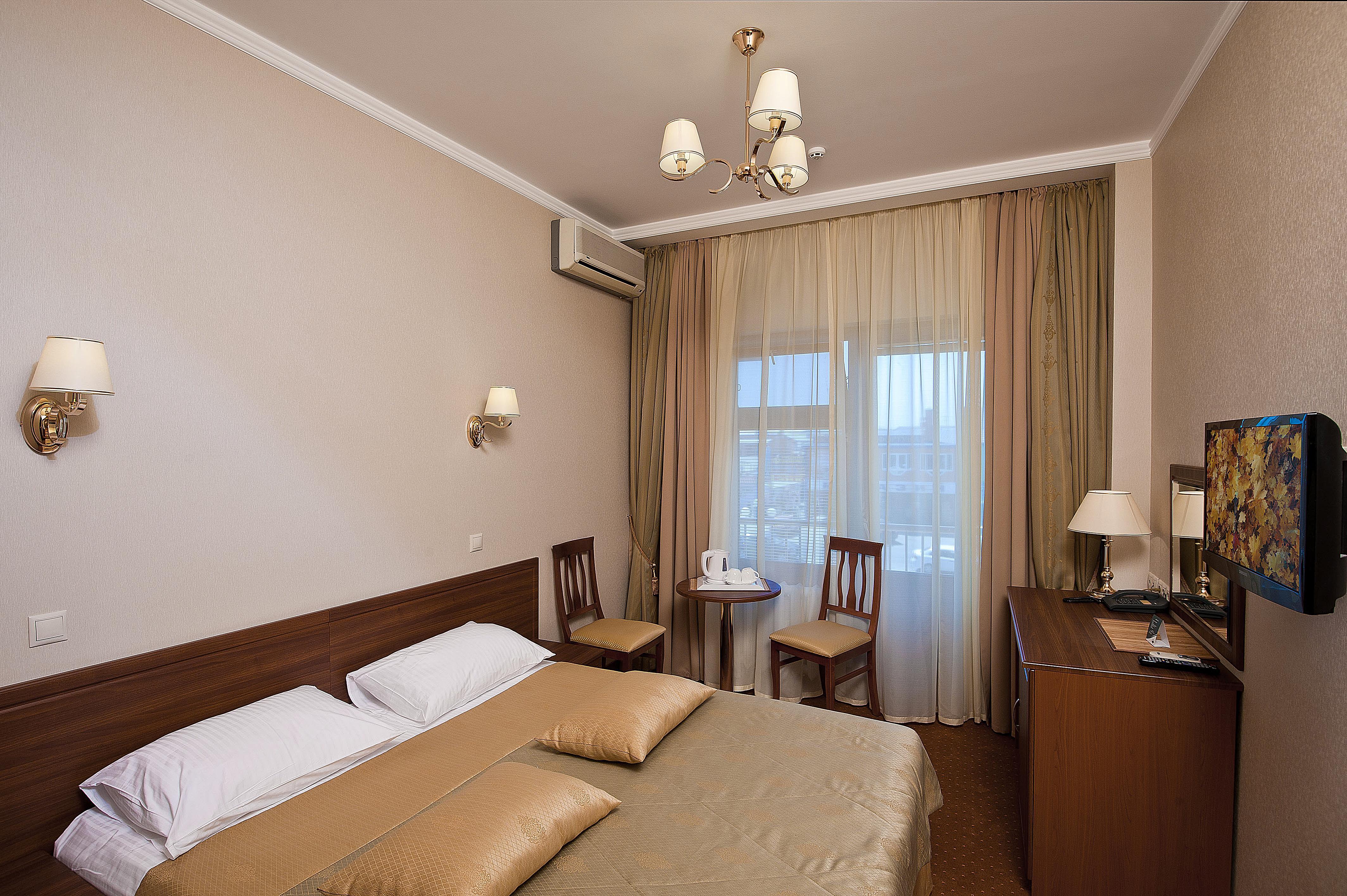 Yug Hotel